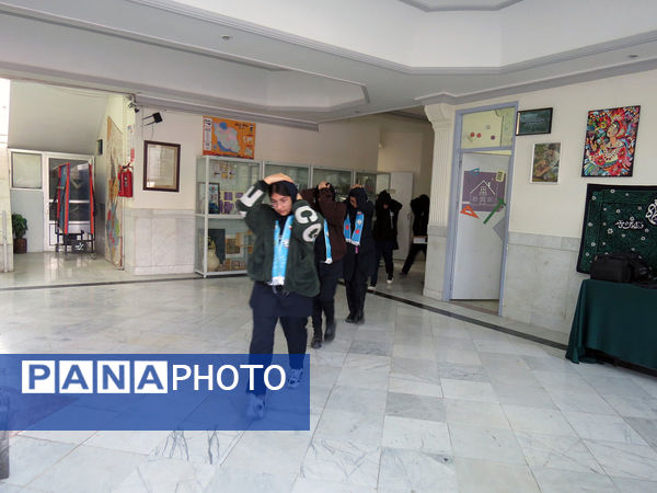 برگزاری مانور زلزله در هنرستان محمودیه شهرستان بجنورد 