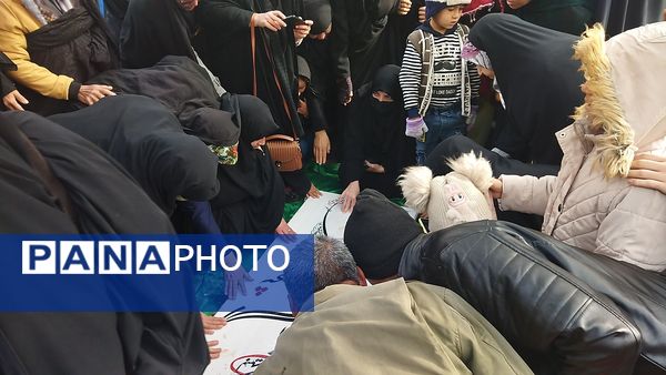 تدفین شهید گمنام در پارک مهر نیشابور 