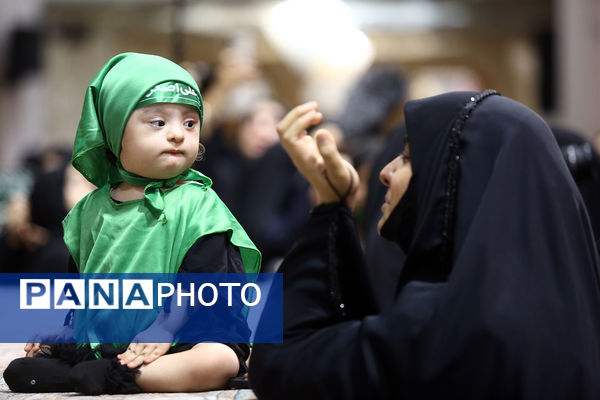 همایش شیرخوارگان حسینی در حرم بانوی کرامت