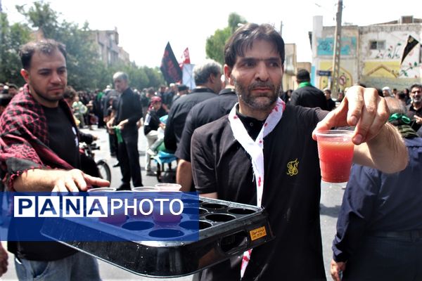 جلوه‌های باشکوه عزاداری روز عاشورا در قم