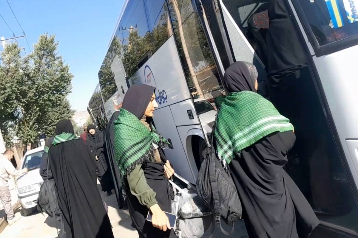 حرکت کاروان های راهیان نور دانشآموزی شهر تهران به مناطق عملیاتی غرب و جنوب کشور