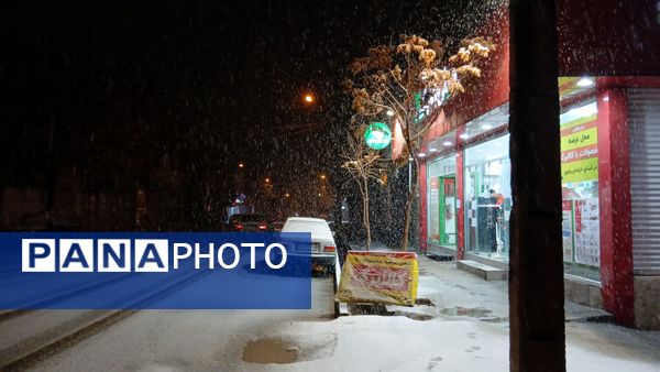 اواخر پاییز و سفید پوش شدن شهر