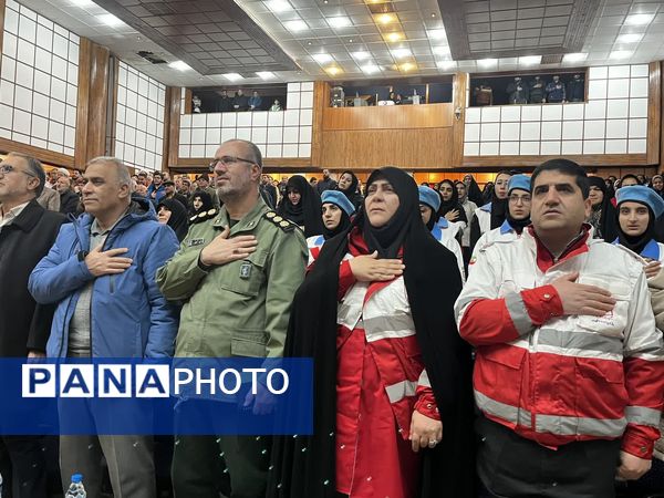 همایش دهه بصیرت و مقاومت در تویسرکان با حضور رئیس جمعیت هلال‌احمر کشور