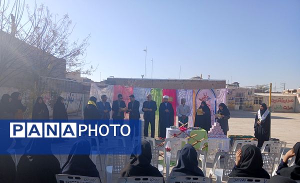 گرامیداشت هفته قرآن، عترت و نماز در آموزشگاه مرحوم صفری شهرستان خلیل آباد