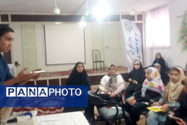 کارگاه هم‌اندیشی دختران خبرنگار پانا خلیل آباد 
