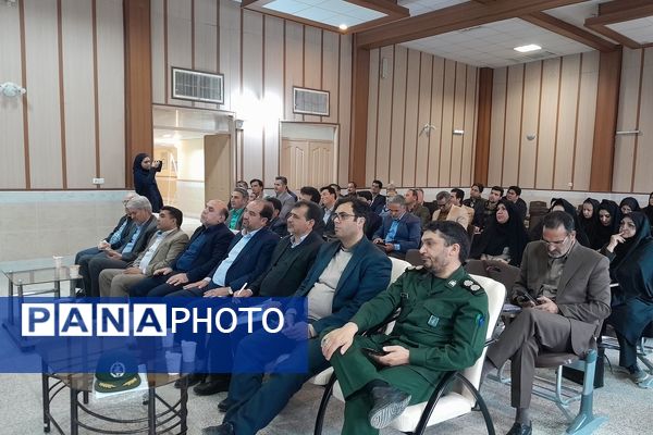 اولین نشست هم‌اندیشی مدیران مدارس مقطع متوسطه اول شهرستان تربت حیدریه 