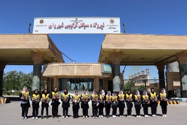 تجلیل از سفیران انرژی برتر نیروگاه سیکل ترکیبی شهرستان شیروان