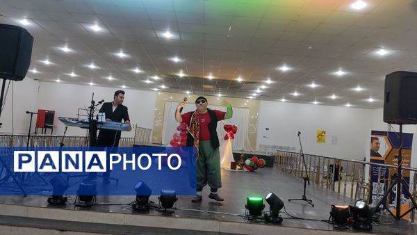  جشن  شب یلدا دبیرستان نمونه دولتی مهرورزان
