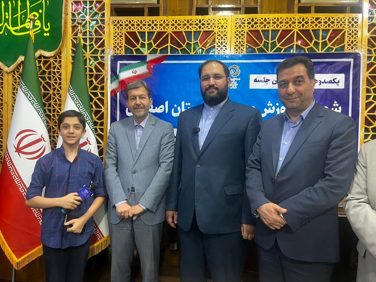  در جلسه شورای آموزش و پرورش مصوبات جدی برای توسعه مدارس استثنایی اصفهان در نظر گرفته شد 
