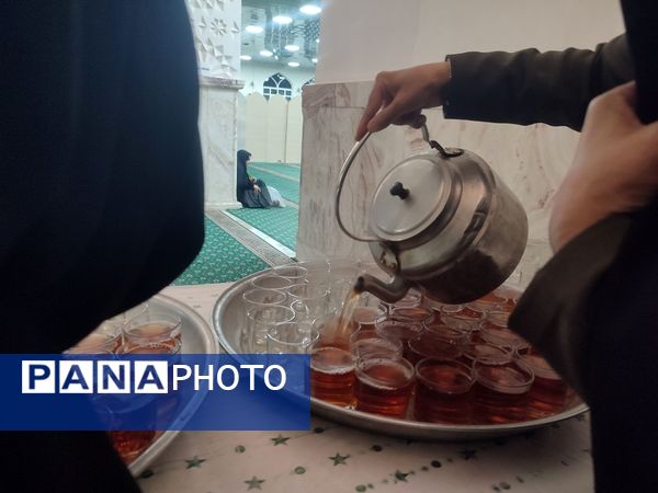 حلول ماه مبارک رجب جلوه‌ای از بندگی و خدمت در باغمزار