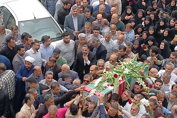 مردم محمودآباد به استقبال شهید سرافراز سعید محمودی رفتند