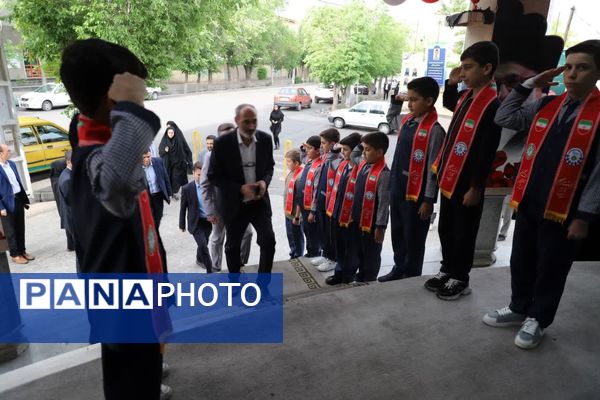 گرامیداشت هفته معلم با حضور دانش‌آموزان پیشتاز آذربایجان شرقی