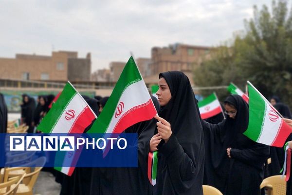 زنگ دانایی در دبیرستان شاهد صدیقه طاهره(س) اسلامشهر به‌صدا درآمد