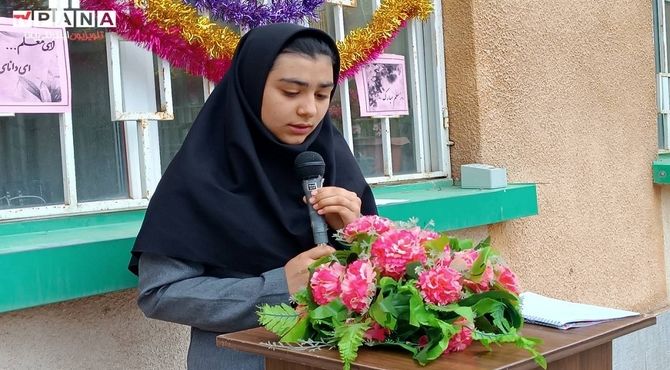 برگزاری«جشن روز معلم» در دبیرستان دخترانه نور اردبیل