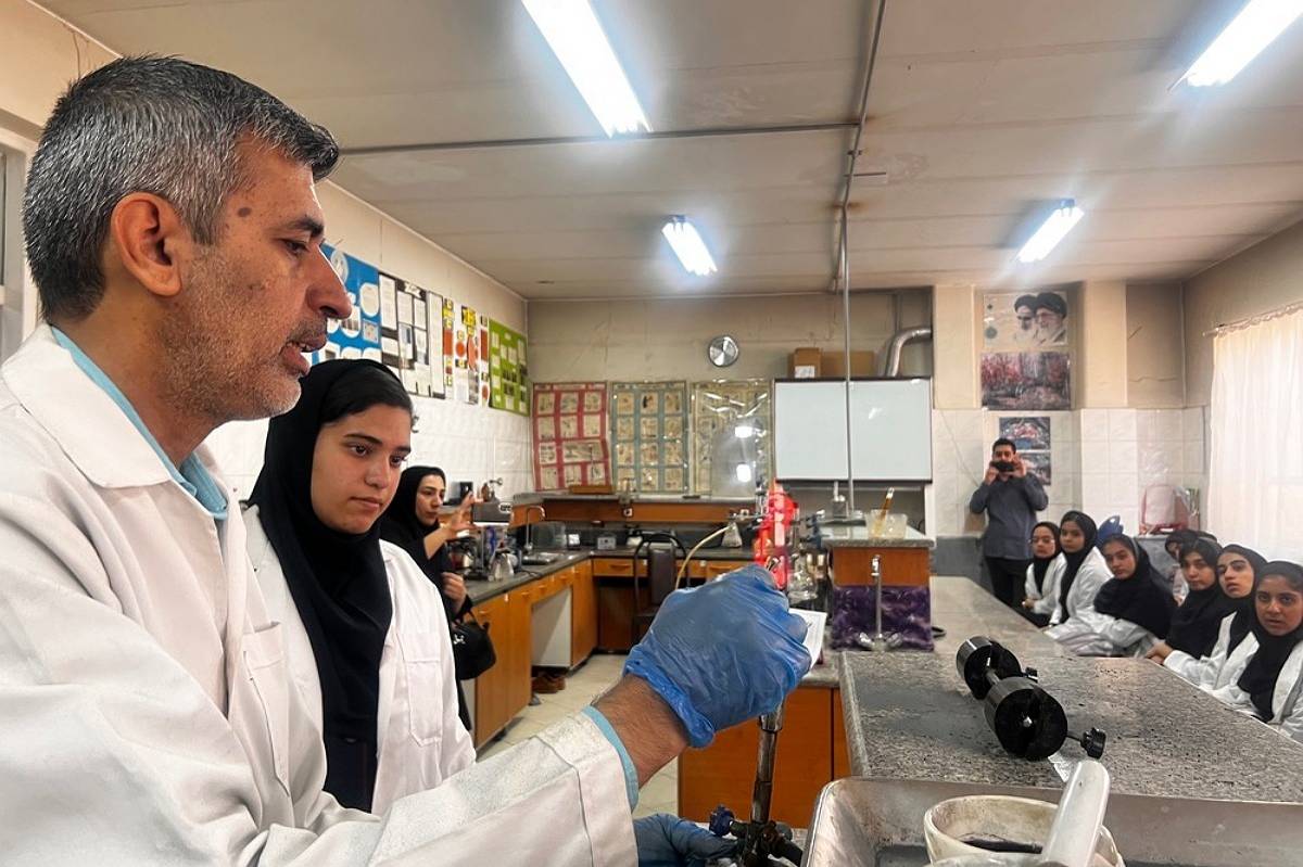 همایش «آشتی با علم»، تلاشی برای نزدیک‌تر کردن دانش‌آموزان به لذت کشف و تجربه 