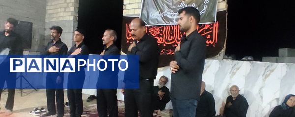 مراسم عزاداری شب نهم محرم و سوگواری برای امام حسین‌‌(ع)