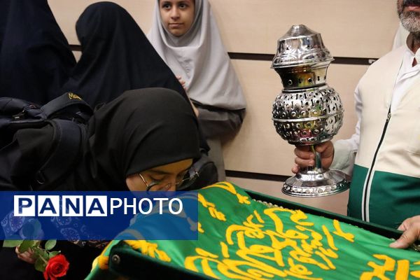 برگزاری جشن روز دختر با همکاری کانون خدمت رضوی و نهادهای آموزشی در منطقه 14 تهران 