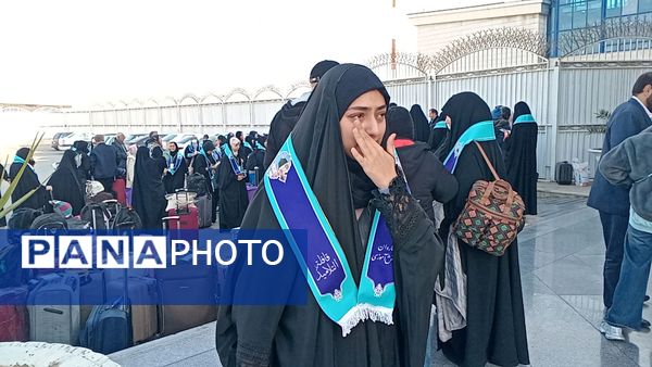 بدرقه دختران دانش آموز از ایستگاه پروازی مشهد به سوی سرزمین وحی