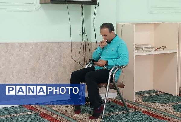  زیارت عاشورا در دهه کرامت در دبیرستان شاهد ابوذر غفاری نیشابور 