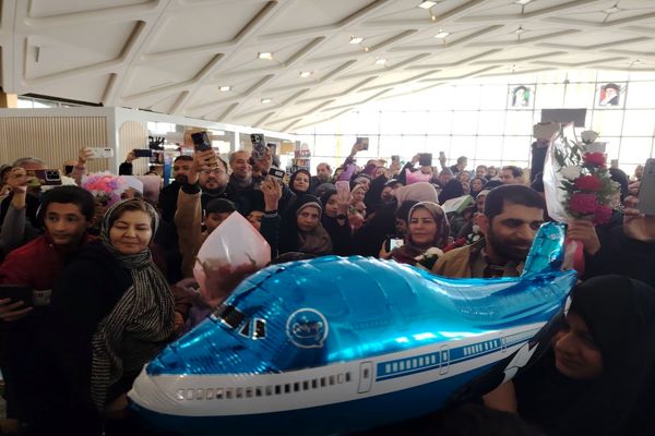 دانش‌آموزان ۶ استان کشور، با کوله‌باری از معنویت، از سفر حج عمره بازگشتند