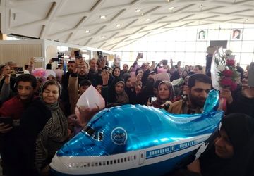 دانش‌آموزان ۶ استان کشور، با کوله‌باری از معنویت، از سفر حج عمره بازگشتند