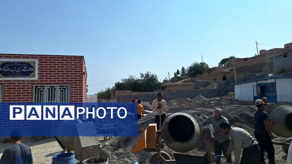 آغاز بتن‌ریزی مدرسه شهید ذوالفقاری در روستای احمد آباد