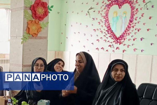 حضور مدیران مدارس ابتدایی ناحیه دو شهرری در جلسه قطبی مدیران 