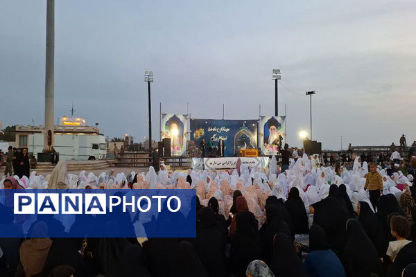 مهمانان ماه خدا اجتماع بزرگ دانش‌آموزان بوشهری 