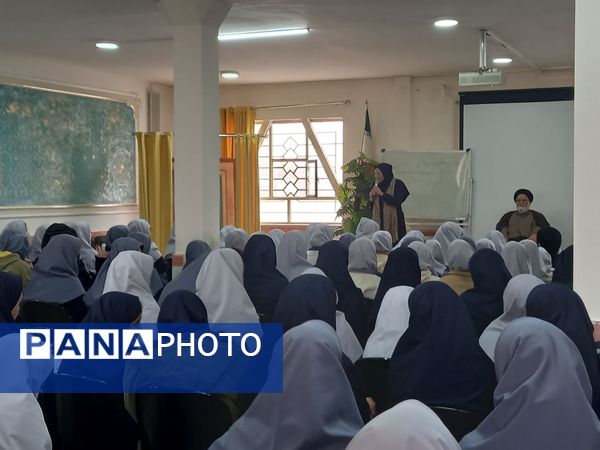 حضور امام جمعه شهرستان نیشابور در دبیرستان نمونه وکیلی استاد شفیعی کدکنی «وکیلی ۱۰»