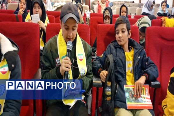 کلاس آموزشی خبرنگاری در کانون مهر تابان نیشابور