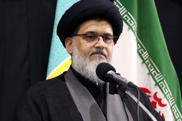 ایران استقلال خود را با خون شهدا به دست آورده و اجازه دخالت به کسی نمی‌دهد