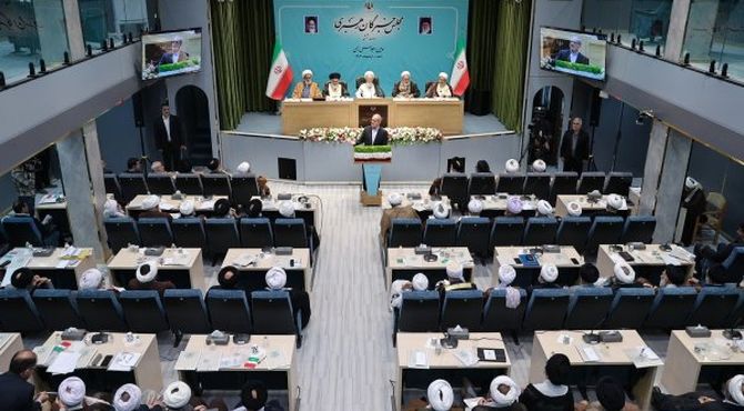هرگز کاری نمی‌کنم که وحدت ملی را خدشه‌دار کند