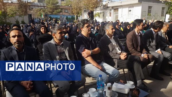 نواخته شدن زنگ مهر در فرزانگان ۴؛ هم صدایی با آغاز سال تحصیلی در سراسر کشور