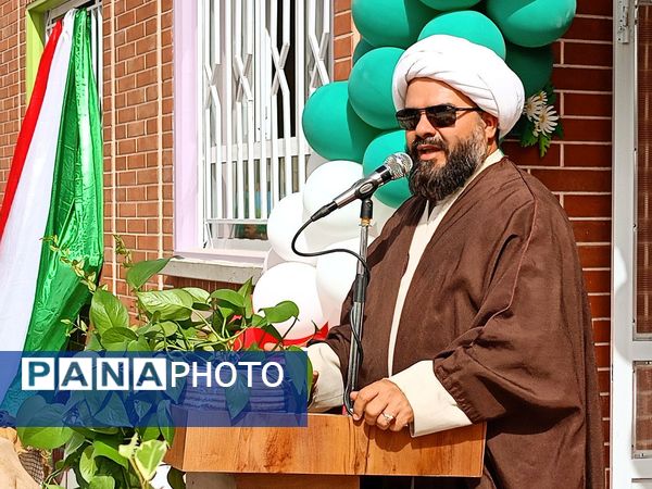لبخند شادی بر لب های دانش آموزان فدافن؛ مدرسه جدید میزبان آنان خواهد بود 