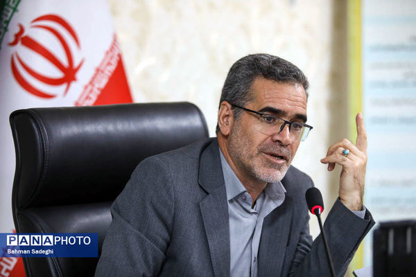 میزگرد علمی و تخصصی بررسی چالش ها و تحولات آموزش و پرورش در حوزه منابع انسانی