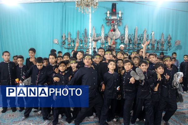 عزاداری دانشآموزان قم در آستان مقدس امامزاده سیدعلی(ع)