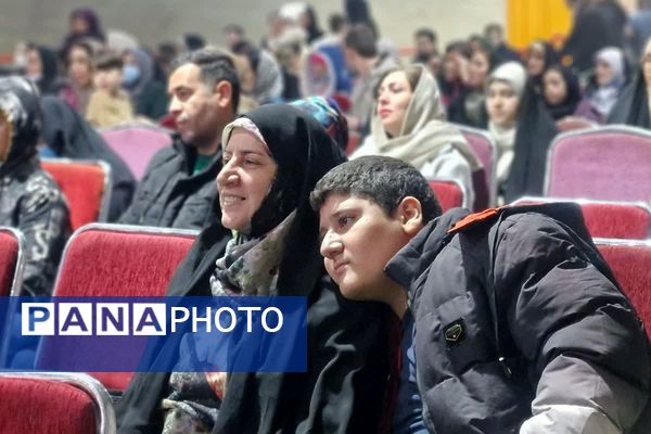 جشن میلاد امیرالمومنین(ع) و روز پدر با حضور پرشور شهروندان قرچکی