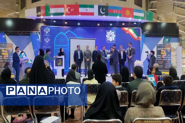 رقابت دانش‌آموزان ایده پرداز و پژوهشگر در رویداد دانش‌آموزی تین پلاس استان اردبیل 