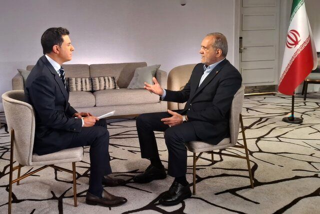 پزشکیان: آماده گفت‌وگو هستیم، اما زیر بار زور نمی‌رویم