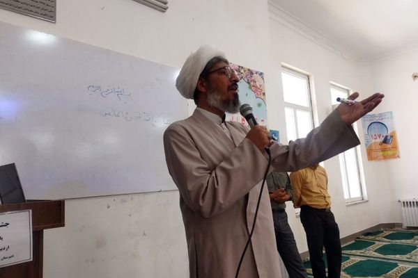 برگزاری جشن تکلیف در دبیرستان نمونه دولتی دانش 