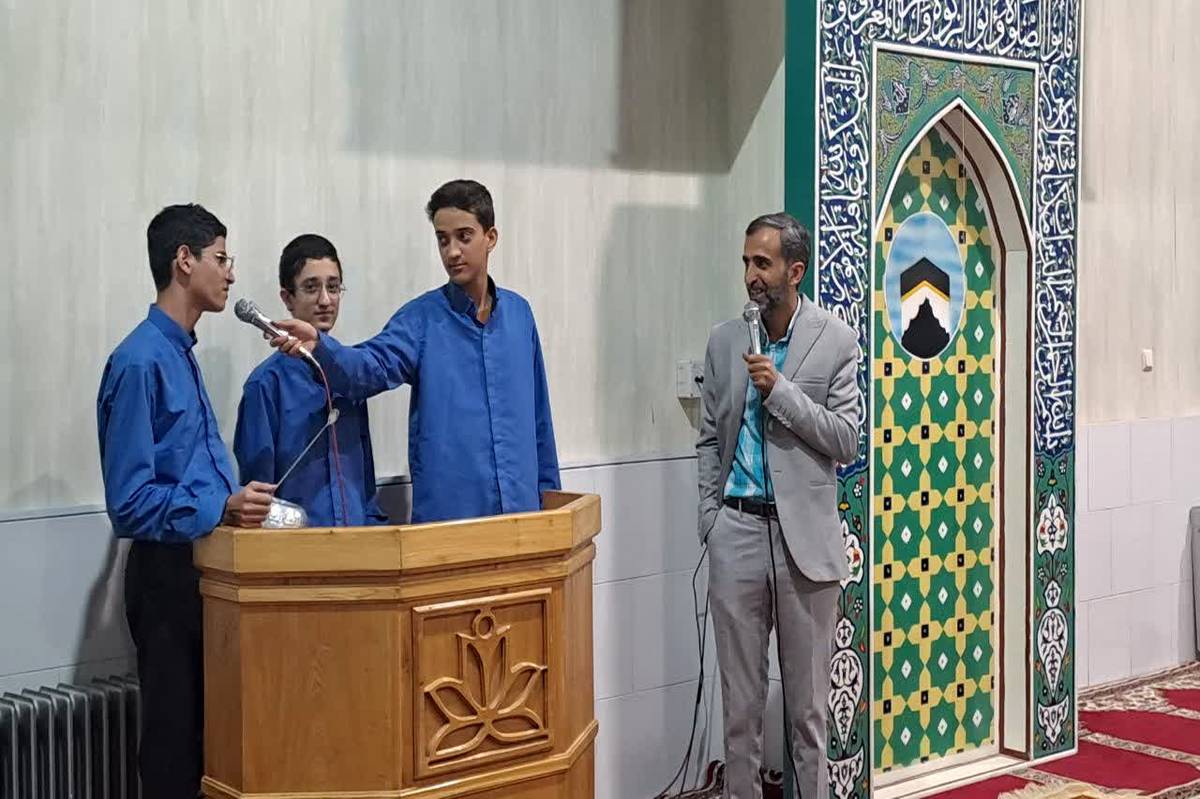 برگزاری مسابقه جذاب پیاله در مدرسه شاهد افشار ناحیه دو یزد