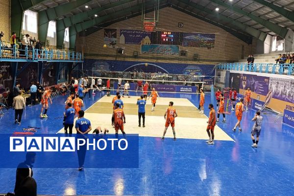 تقابل حساس سایپا ورامین و صنعتگران امید در هفته دوم لیگ برتر والیبال