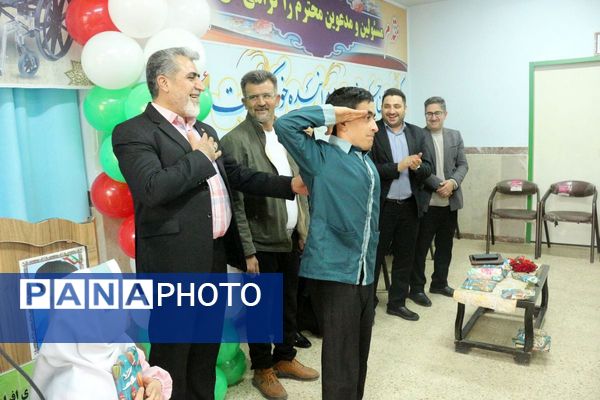 پاسداشت توانمندی‌ها؛ مراسم ویژه برای دانش‌آموزان آموزشگاه استثنایی ابرار فیروزکوه 