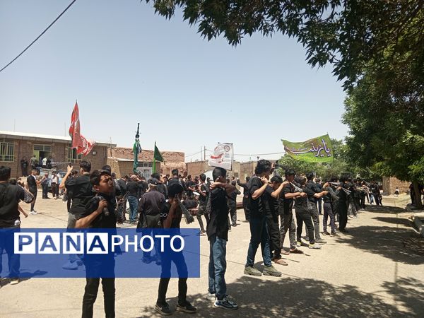 آیین تاسوعای حسینی؛ مردم رباطسنگ در سوگ علمدار کربلا