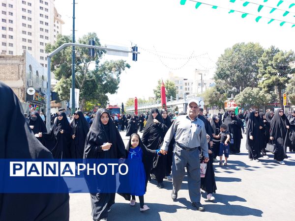 مراسم پیاده‌روی جاماندگان اربعین حسینی در مشهد 