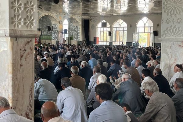 نماز جمعه در کاشمر