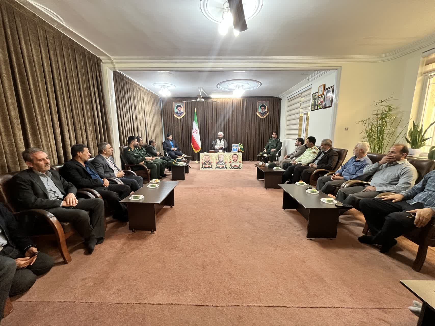 امام خمینی(ره) هدایتگر الهی ملت ایران بود