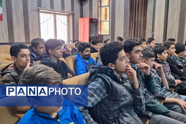 برگزاری همایش‌ هدایت تحصیلی،در قرچک 