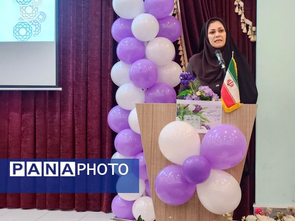 همایش گفتمان سازی الگوی سوم زن مسلمان و کنشگری جمعیت در تبریز