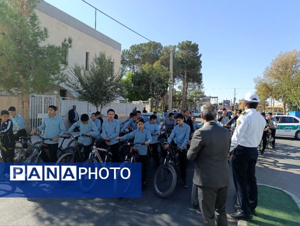 همایش دوچرخه سواری در شهرستان خلیل آباد 